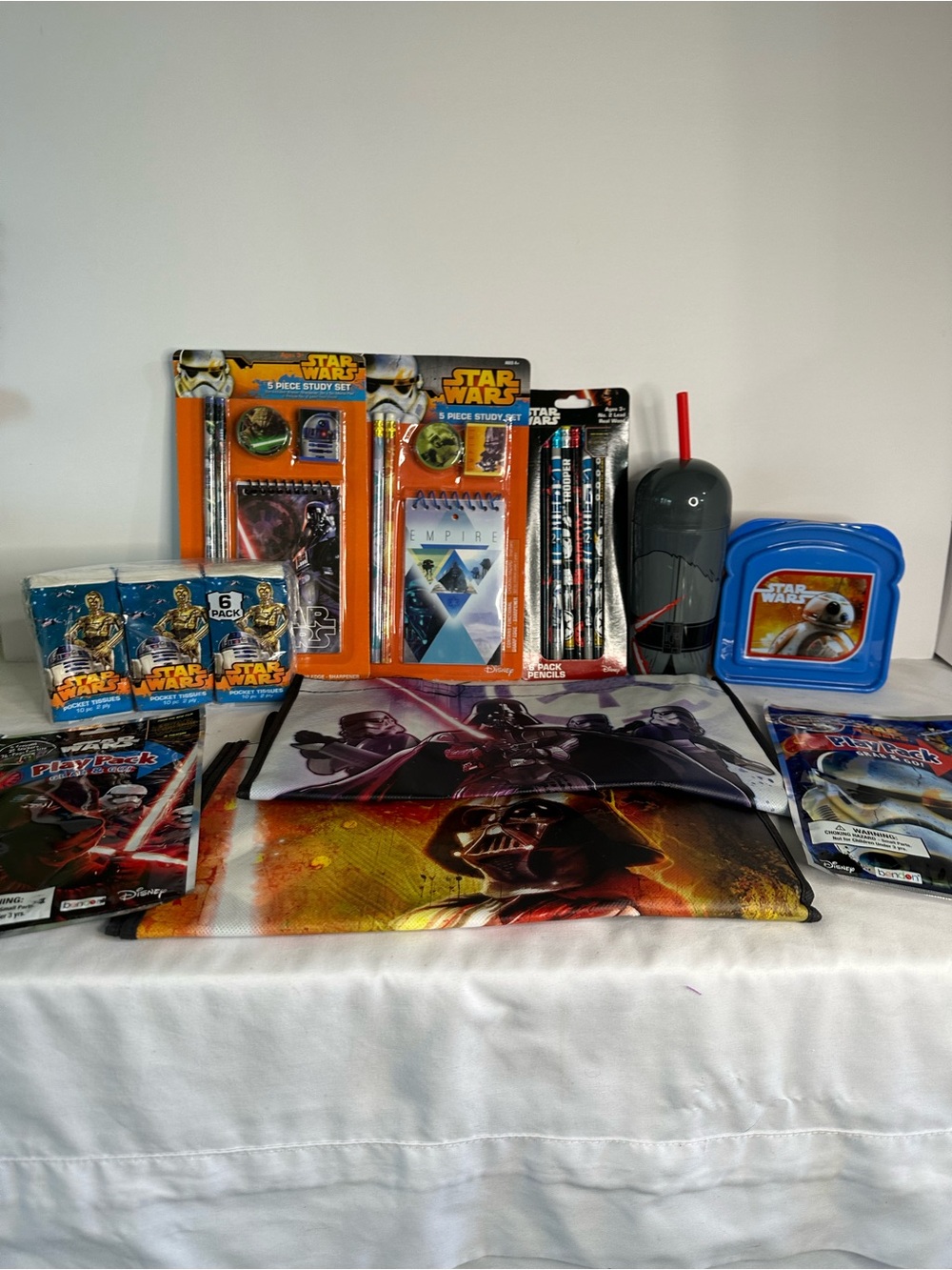 Star Wars Blue and Black Fan School Stationery Bundle
